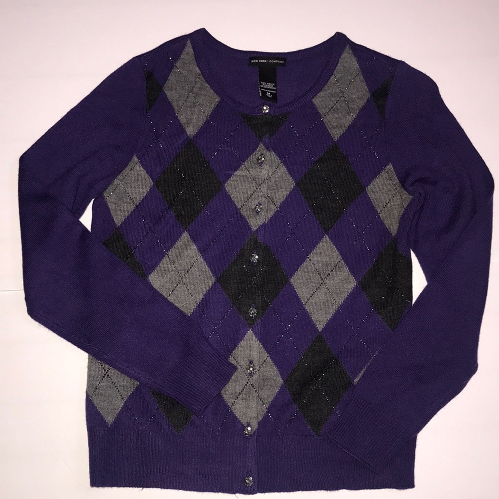🌻SALE $7🌻 New York & Company argyle sweater